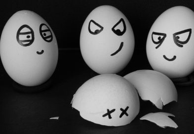 Cara Menghadapi Orang yang Membenci Kita Tanpa Menghakimi